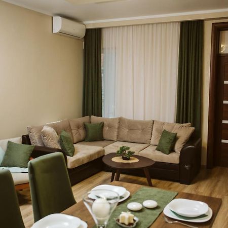 Vively Lux Apartment Subotica Buitenkant foto